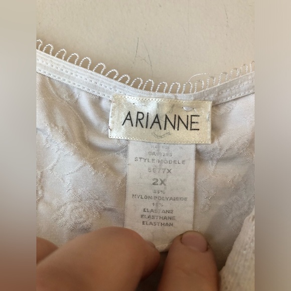 🐱 Arianne VINTAGE Cami - Picture 3 of 4